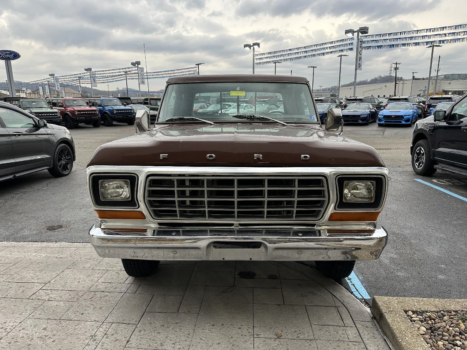 1979 Ford PICK UP Base